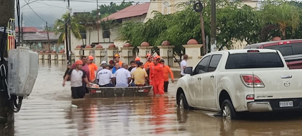 EN IMÁGENES Izabal amanece bajo el agua El Sol de Mixco