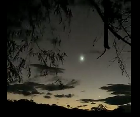 Extraño objeto luminoso cruza el cielo de Guatemala El Sol de Mixco