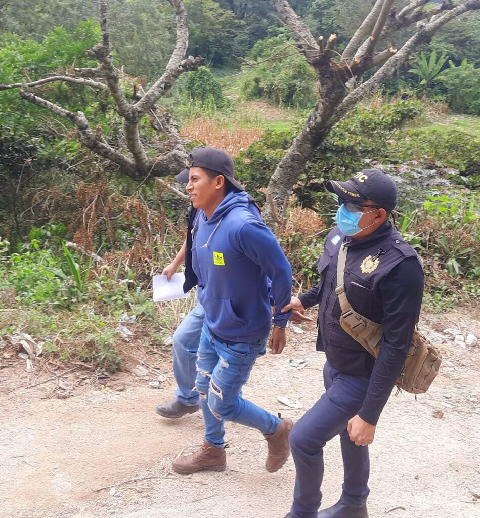 0d438d0c 377f 4499 b2fd 65b86fa6828e Domingo Ventura Imul fue detenido por agentes del la Policía Nacional Civil (PNC), luego de que se girara una orden de captura en su contra por violar y estrangular a una fémina.