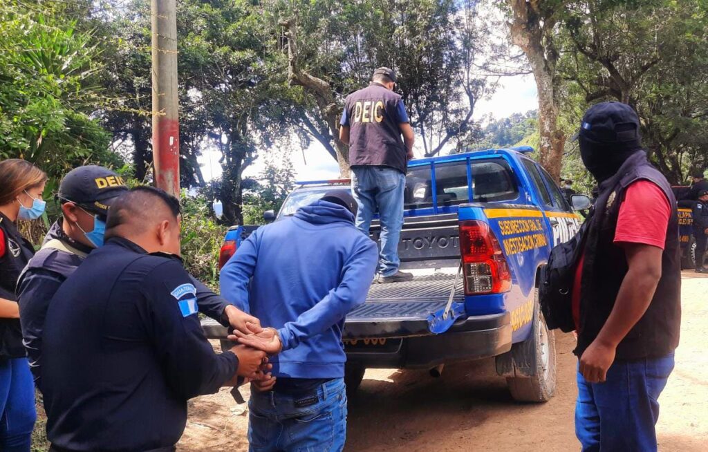 b20c07bb da97 49a4 94c2 0878168393fb Domingo Ventura Imul fue detenido por agentes del la Policía Nacional Civil (PNC), luego de que se girara una orden de captura en su contra por violar y estrangular a una fémina.