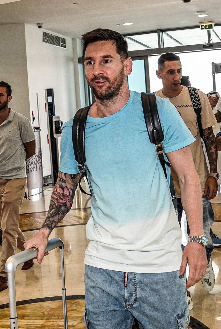 Lionel Messi Llegó A Abu Dhabi Para Sumarse A La Selección Argentina De Cara Al Mundial De Qatar 1039